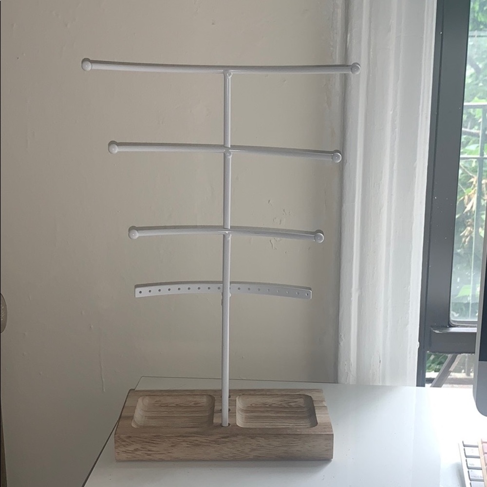 Necklace and earring jewelry stand